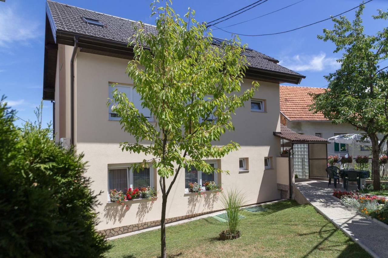 Iris Room & Apartment Slunj Dış mekan fotoğraf